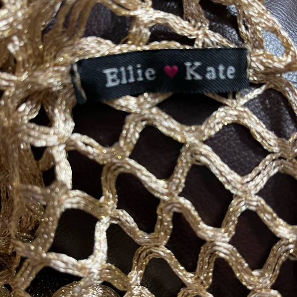 Ellie and Kate poncho can use as a cover up this summer one size - runs big. - Picture 7 of 13